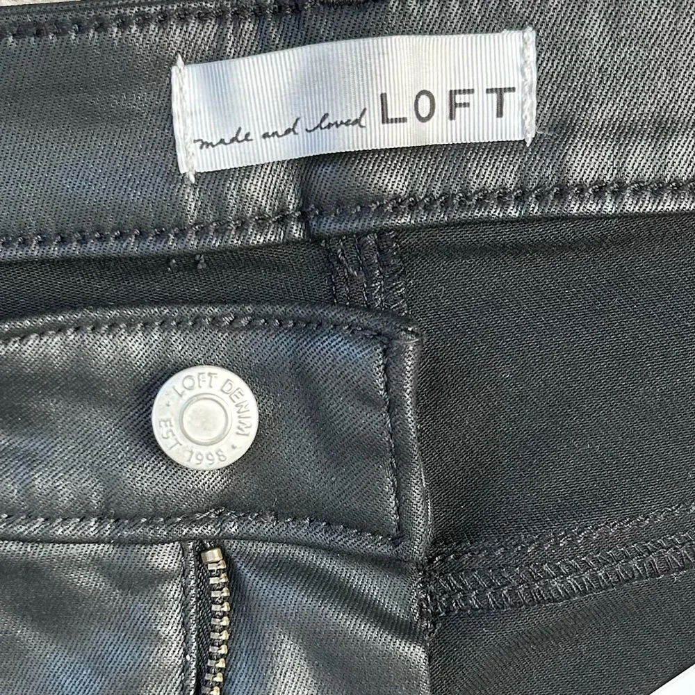 LOFT Women’s Curvy Kick Crop Faux Leather Pants Black Sheen Plus‎ Size 34/18 NWT